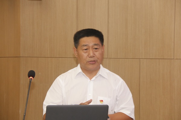 乐鱼官网党委书记张会民作点评讲话.JPG