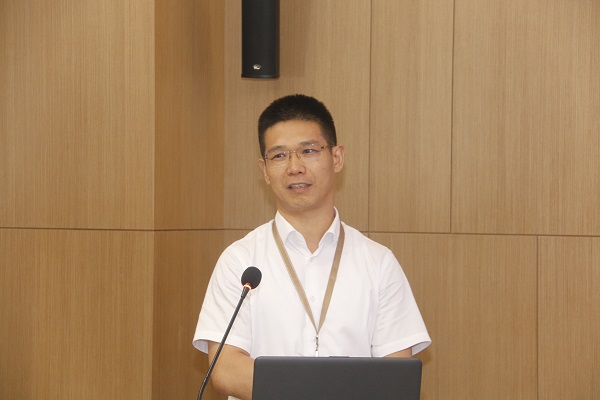 乐鱼官网总经理祝建明作总结讲话.JPG