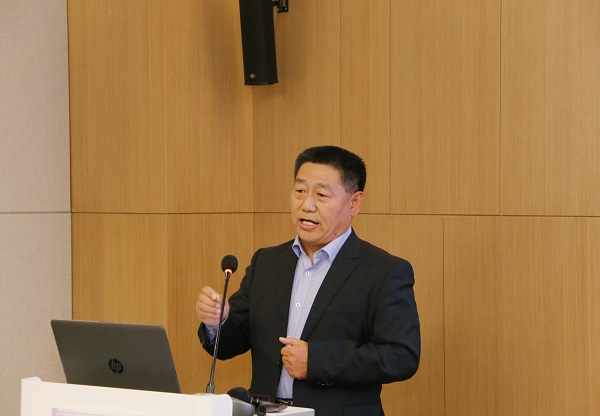 乐鱼官网党委书记张会民从企业文化建设的角度作点评发言.jpg