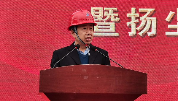 乐鱼官网副总经理闫龙广作代表发言.jpg